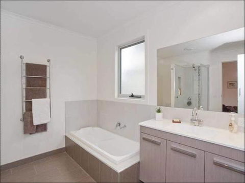 A Beautiful Beach House Torquay - VIC Tourism 3