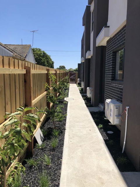 A Brand New Private Townhouse - VIC Tourism 3