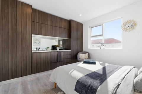 A Bright & Comfy Beach Studio, 5min Walk To Bondi Beach - VIC Tourism 1
