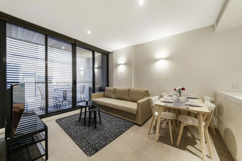 A Central & Cozy 2BR Apt Near Federation Square - VIC Tourism 0