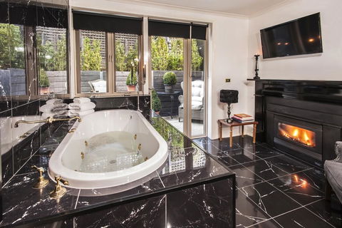 A Loft In The Mill Boutique Accommodation - VIC Tourism 1