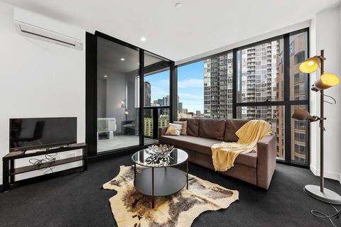 A Modern Apt, 5-min Walk To Queen Victoria Market - VIC Tourism 0