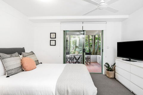 A PERFECT STAY - Apartment 2 Surfside - VIC Tourism 2