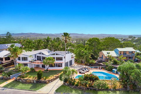 A PERFECT STAY - Byron Pacific Vista - VIC Tourism 0