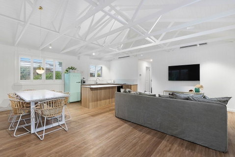 A PERFECT STAY - Sunset Beach - Summer Breeze - VIC Tourism 0