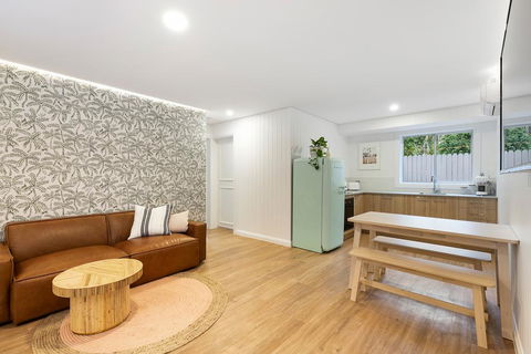 A PERFECT STAY - Sunset Beach - Surfside - VIC Tourism 0