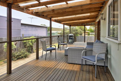 A Reel Teal - VIC Tourism 0