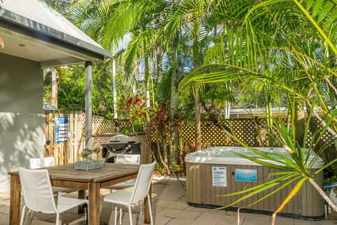 A Top Spot - VIC Tourism 0