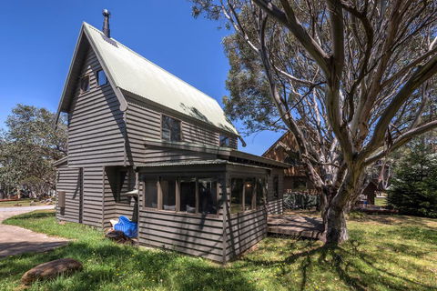 Aaragon - VIC Tourism 2