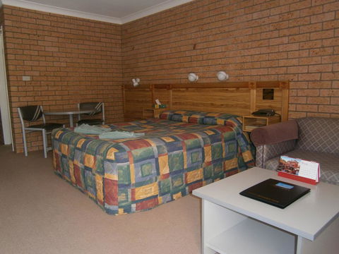 Aaron Inn Motel - VIC Tourism 3