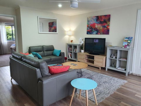 Abalone Guest Accommodation - VIC Tourism 0