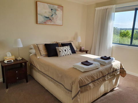 Abalone Guest Accommodation - VIC Tourism 3