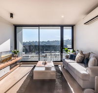 Abbortsford 2 Bed 2 Bath Mountain View Apartment - VIC Tourism