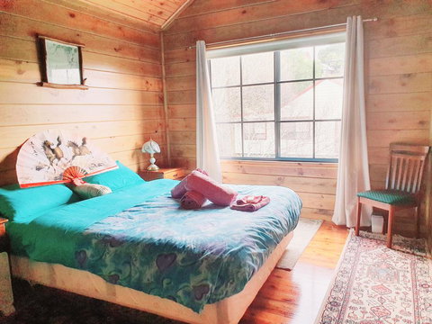 Abelia Cottages SPA Lakeside COTTAGE No 2 - VIC Tourism 2