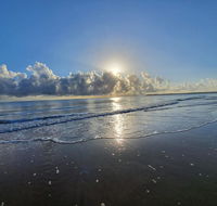 ABSOLUTE BEACH FRONT MACKAY - Comfort Resort Blue Pacific - VIC Tourism