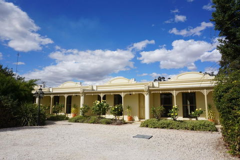 Acacia Terraces - VIC Tourism 0