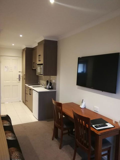 Addison Motor Inn - VIC Tourism 3