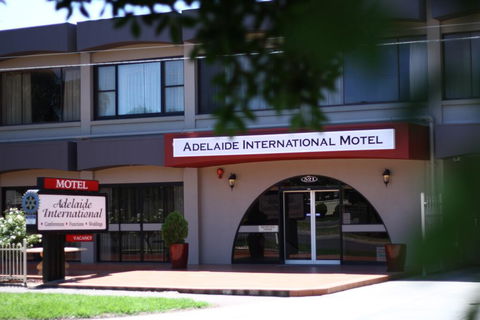 Adelaide International Motel - VIC Tourism 2