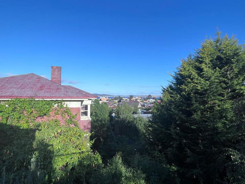 Down To The Green - VIC Tourism 3