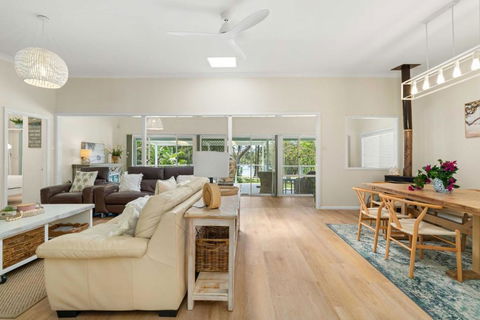 Driftaway Waterfront, Jervis Bay - VIC Tourism 0