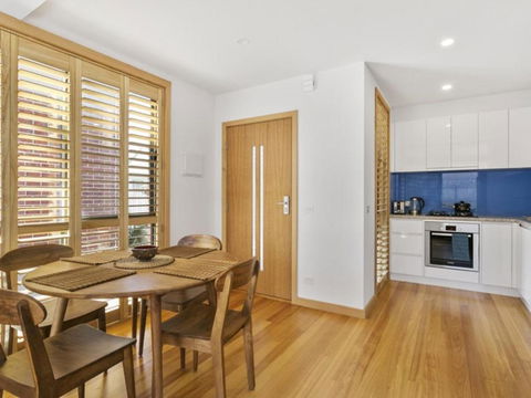 Driftwood Apartment Rye - VIC Tourism 3