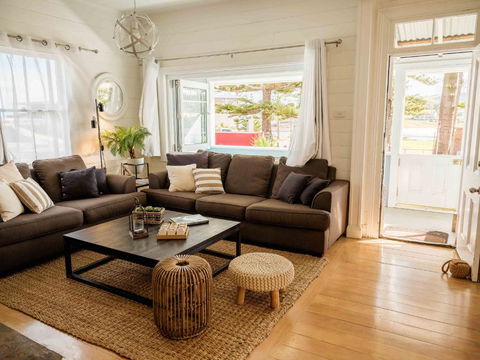 Driftwood Beach House - VIC Tourism 2
