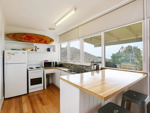 DROMANA BEACH SHACK - VIC Tourism 1