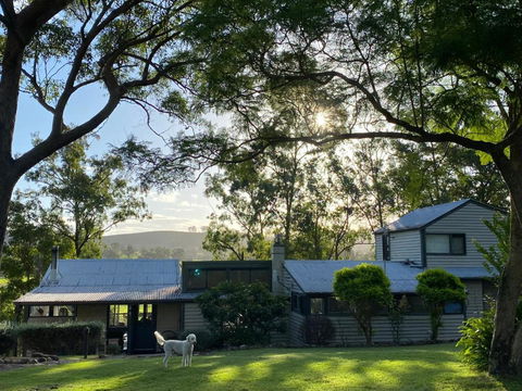Dungog Farmstay - Kingaley - VIC Tourism 0