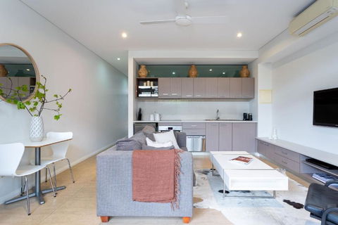 Dunn Bay Apartment 3 I Private Properties - VIC Tourism 1