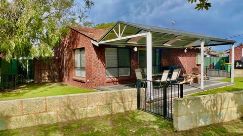 Dunsborough Beach House - VIC Tourism 0