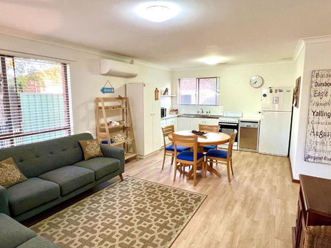 Dunsborough Beach House - VIC Tourism 3