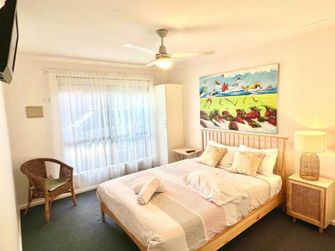 Dunsborough Beach House - VIC Tourism 4