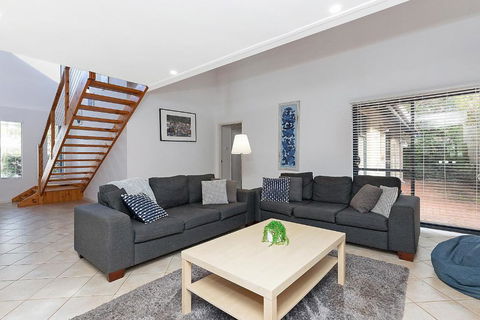 Dunsborough Beach Villa - VIC Tourism 4