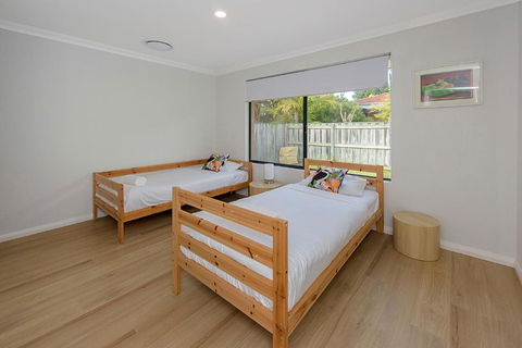 Dunsborough Delight Family, WI-FI - VIC Tourism 1