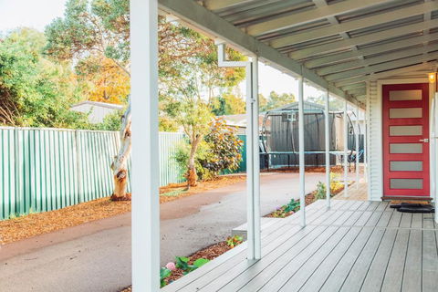 Dunsborough R & R - VIC Tourism 3