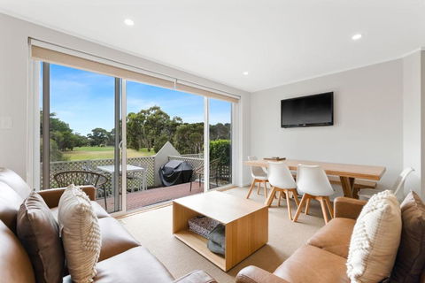 Dunsmore Lodge - VIC Tourism 0