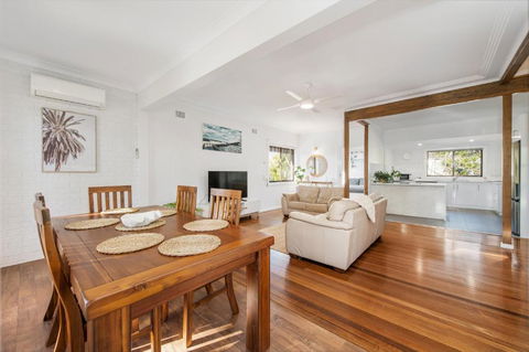 Dusties 5 Pacific Street South West Rocks - Full Linen Provided - VIC Tourism 0