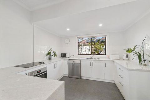 Dusties 5 Pacific Street South West Rocks - Full Linen Provided - VIC Tourism 4