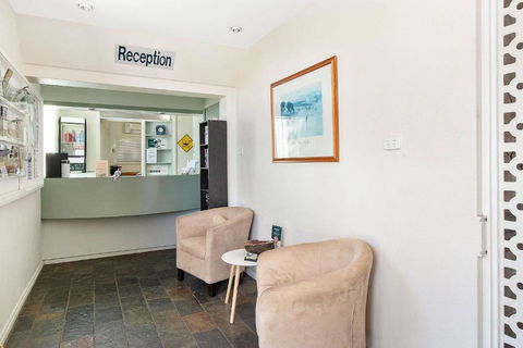 Econo Lodge Griffith Motor Inn - VIC Tourism 4