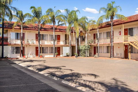 Econo Lodge Griffith Motor Inn - VIC Tourism 2