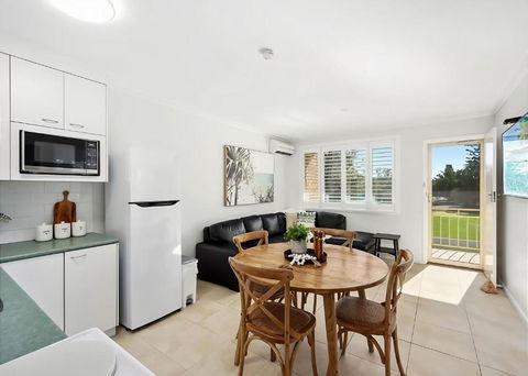 Ernora Court - VIC Tourism 1