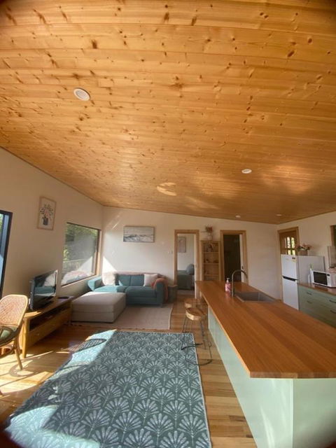 Evergreen Cabin - VIC Tourism 2
