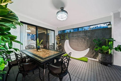Equitice Winter Moonlight Villa - VIC Tourism 0