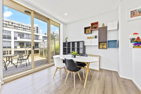 Fabulous 2B Apt Waterloo - VIC Tourism 3