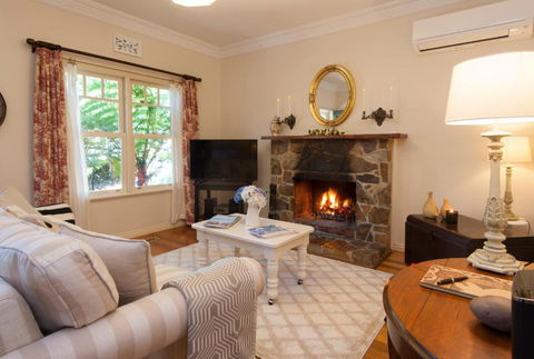 Fern Falls Cottages - Garden Cottage - VIC Tourism 3