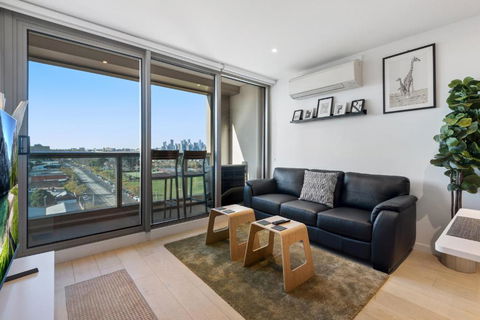 FLEMINGTON - Melbourne City Views - VIC Tourism 1