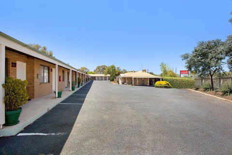 Goldfields Motel - VIC Tourism 3