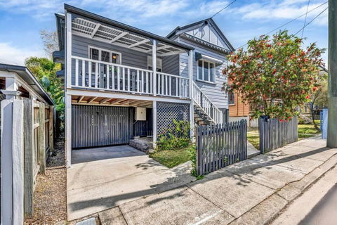 Gabba Central 2 Separate Homes 1 Block 6 Bdrms - VIC Tourism 0