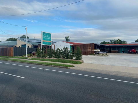 Galaxy Mackay Motor Inn - VIC Tourism 3