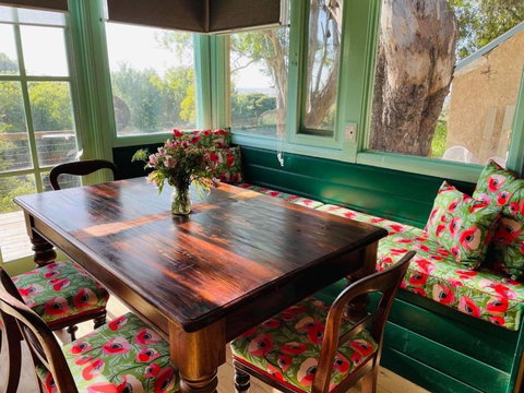 Galway Cottage - VIC Tourism 3